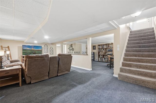 35 Connie Drive, St Charles, MO 63301