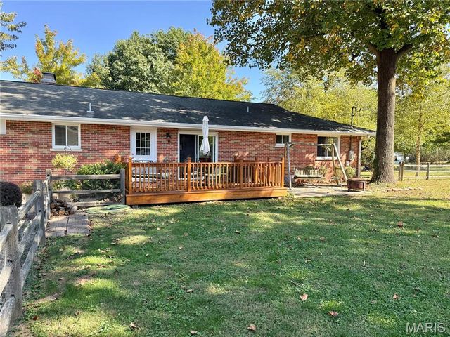 35 Connie Drive, St Charles, MO 63301