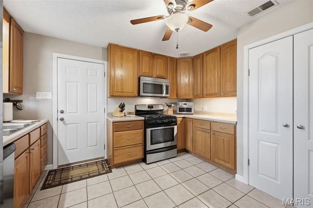 35 Connie Drive, St Charles, MO 63301
