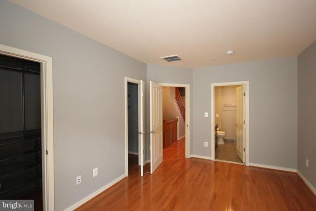 2831 11TH ST N, Arlington, VA 22201