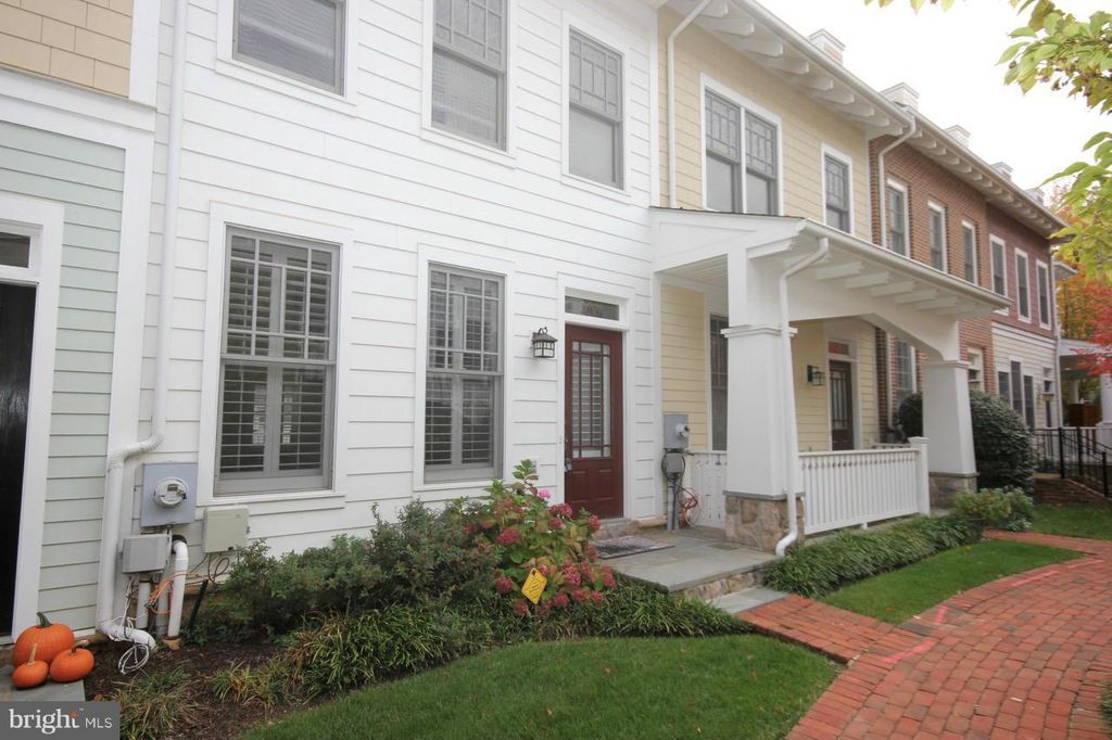 2831 11TH ST N, Arlington, VA 22201