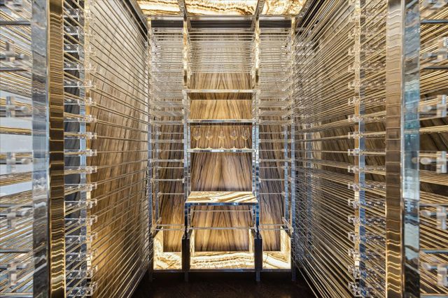 220 Merrie Way Lane, Houston, TX 77024