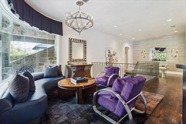 220 Merrie Way Lane, Houston, TX 77024