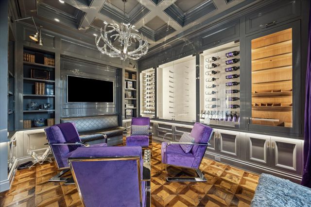 220 Merrie Way Lane, Houston, TX 77024