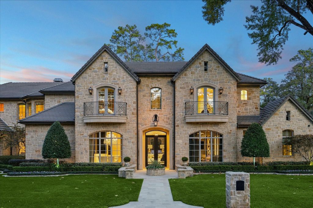 220 Merrie Way Lane, Houston, TX 77024