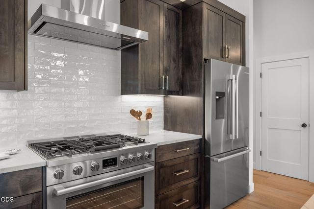 1315 NW Elgin Avenue 1 & 2, Bend, OR 97703