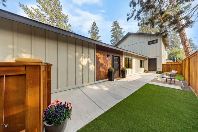 1315 NW Elgin Avenue 1 & 2, Bend, OR 97703