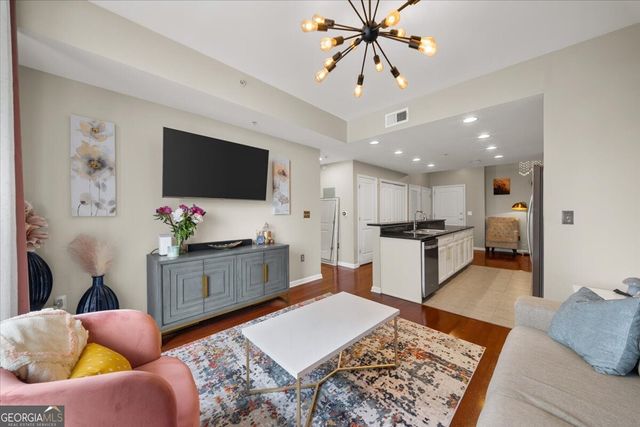 3040 Peachtree Road NW 702, Atlanta, GA 30305