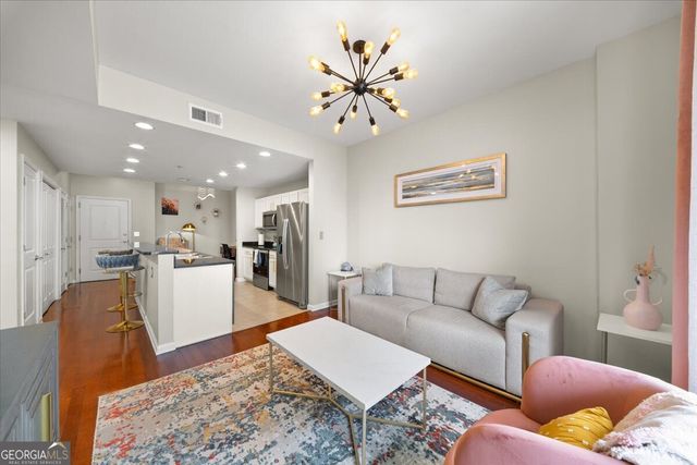 3040 Peachtree Road NW 702, Atlanta, GA 30305