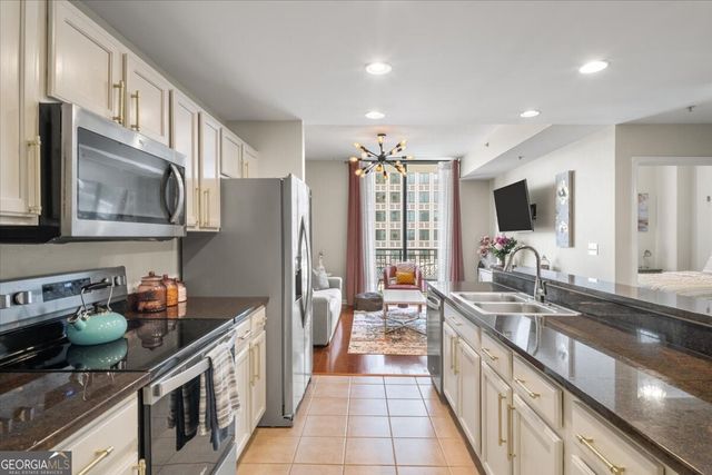 3040 Peachtree Road NW 702, Atlanta, GA 30305