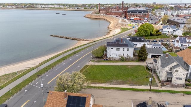 83 Dudley St, New Bedford, MA 02744