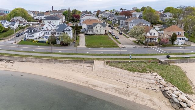 83 Dudley St, New Bedford, MA 02744