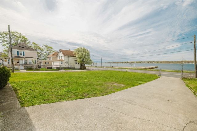 83 Dudley St, New Bedford, MA 02744