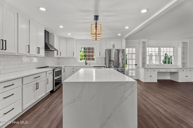 909 Parkside Drive NW, Wilson, NC 27896