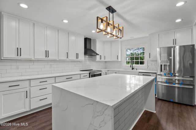 909 Parkside Drive NW, Wilson, NC 27896