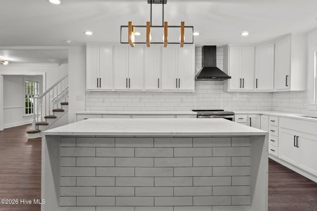 909 Parkside Drive NW, Wilson, NC 27896