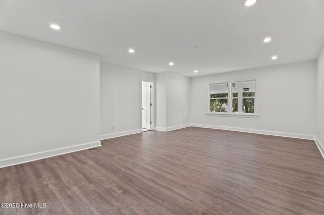 909 Parkside Drive NW, Wilson, NC 27896