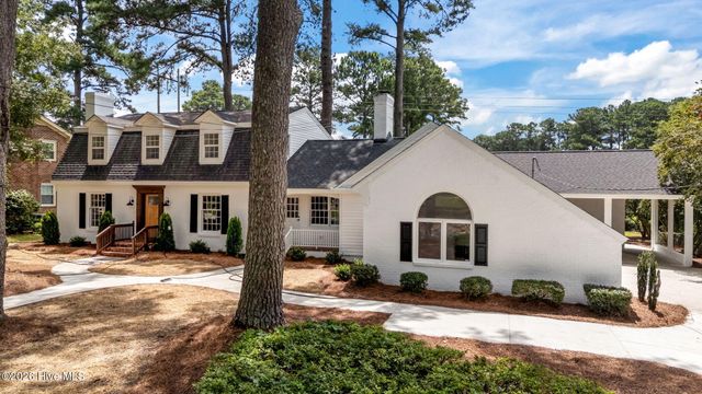 909 Parkside Drive NW, Wilson, NC 27896