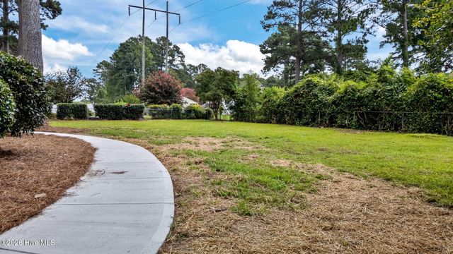 909 Parkside Drive NW, Wilson, NC 27896