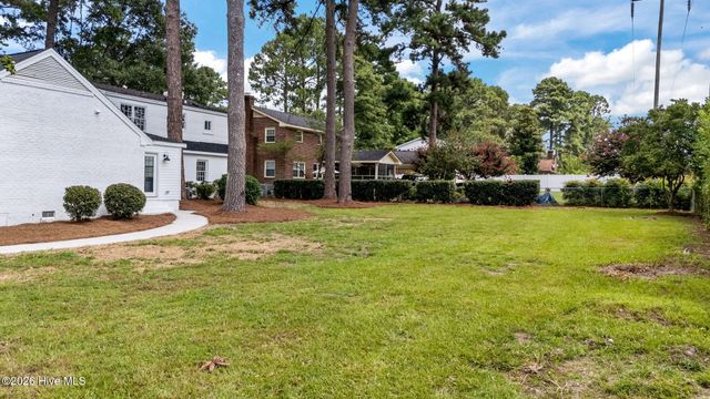 909 Parkside Drive NW, Wilson, NC 27896