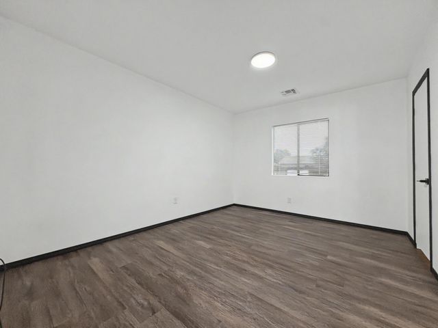 2800 Duranes Road NW, Albuquerque, NM 87104