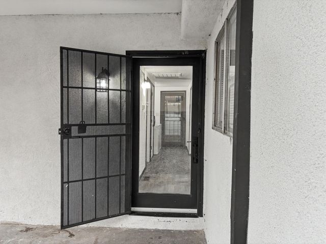 2800 Duranes Road NW, Albuquerque, NM 87104