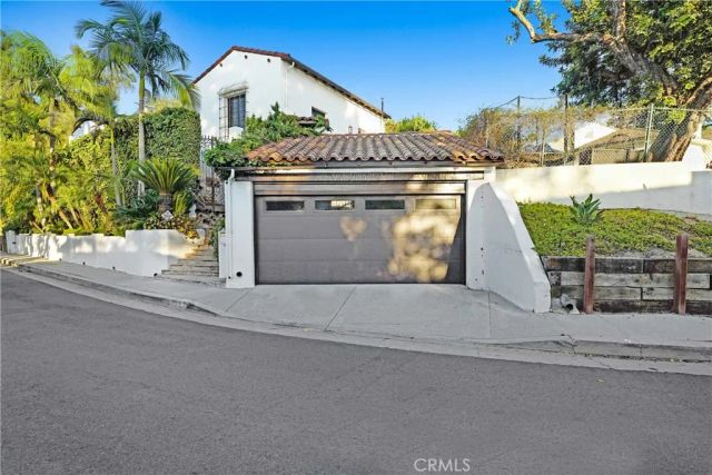 3332 Blair, Los Angeles, CA 90068