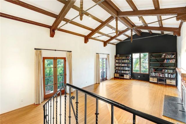 3332 Blair, Los Angeles, CA 90068