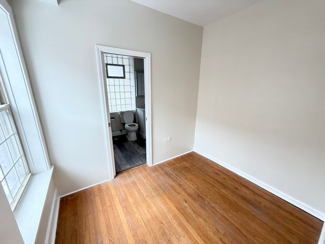 5674 N Ridge Avenue 2S, Chicago, IL 60660