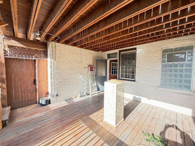 5674 N Ridge Avenue 2S, Chicago, IL 60660