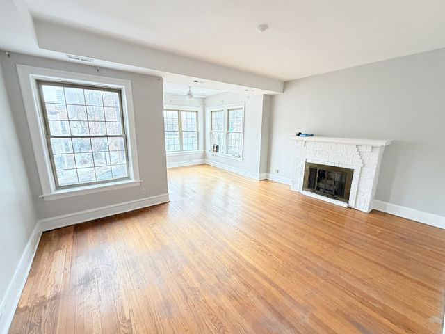 5674 N Ridge Avenue 2S, Chicago, IL 60660