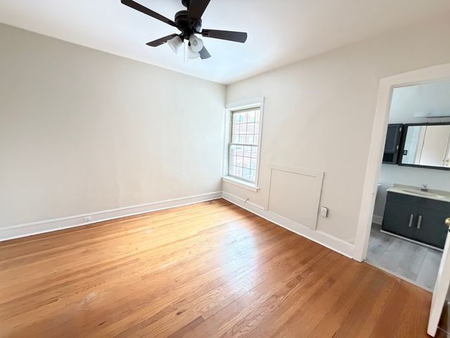 5674 N Ridge Avenue 2S, Chicago, IL 60660