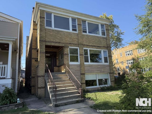 3656 N Central Park Avenue, Chicago, IL 60618