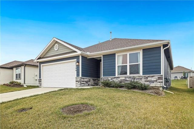 20344 W 193rd Terrace, Spring Hill, KS 66083