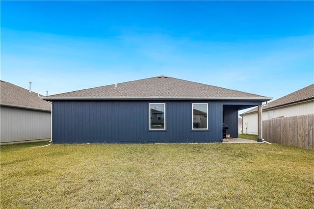20344 W 193rd Terrace, Spring Hill, KS 66083
