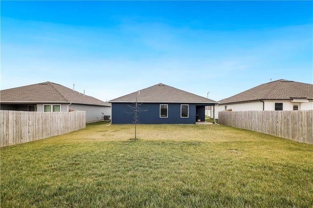20344 W 193rd Terrace, Spring Hill, KS 66083