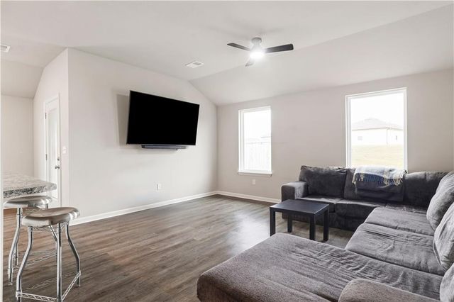 20344 W 193rd Terrace, Spring Hill, KS 66083