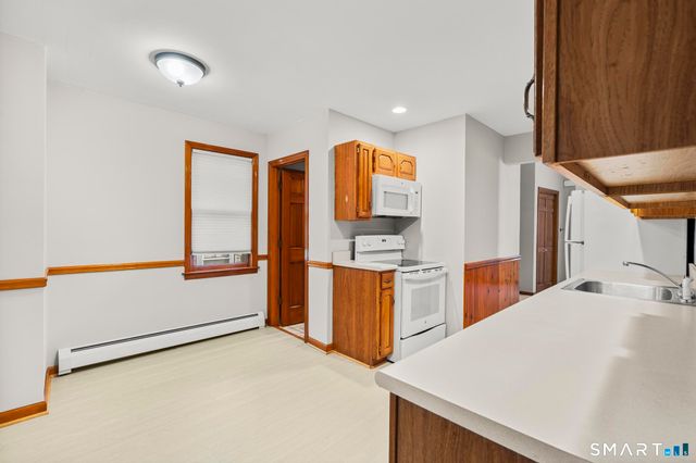 11-13 Hull Street, Shelton, CT 06484