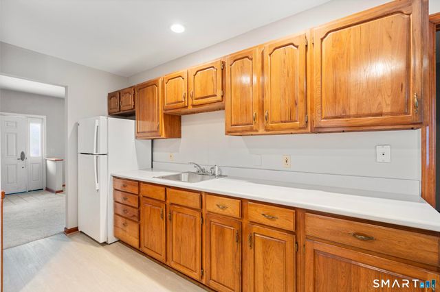 11-13 Hull Street, Shelton, CT 06484