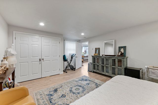 457 Elm Street, Phoenix, OR 97535