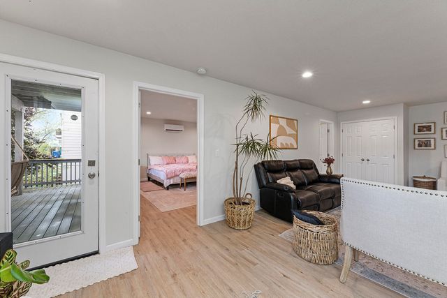 457 Elm Street, Phoenix, OR 97535