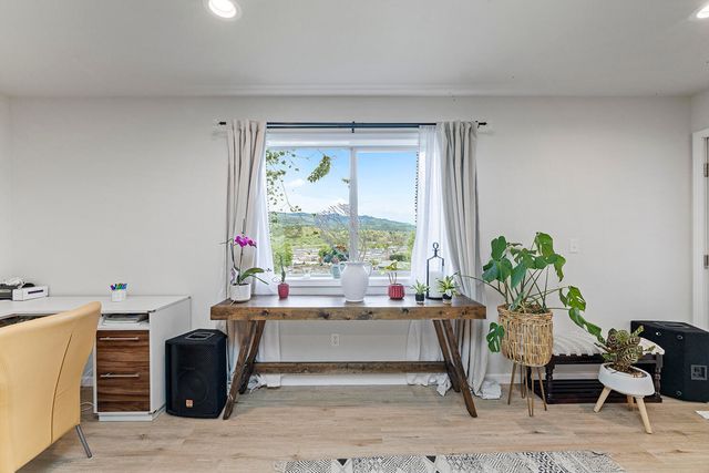 457 Elm Street, Phoenix, OR 97535