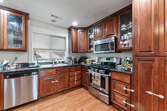 457 Elm Street, Phoenix, OR 97535