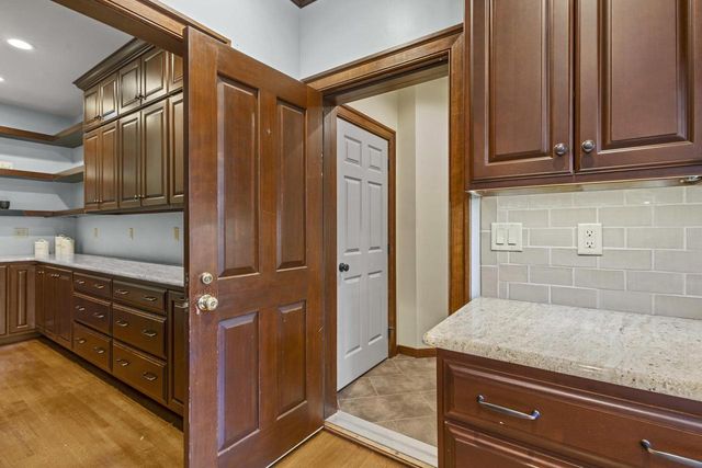 2809 SUGARBUSH COURT, Green Bay, WI 54301