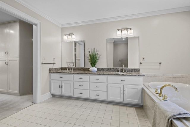 2809 SUGARBUSH COURT, Green Bay, WI 54301