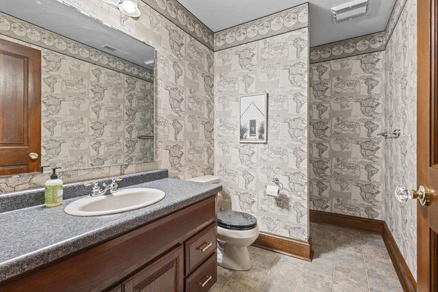 2809 SUGARBUSH COURT, Green Bay, WI 54301