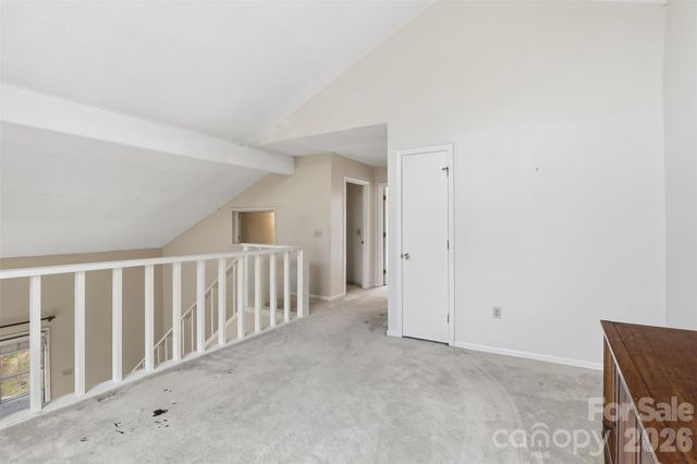 17 Knoll Drive, Columbus, NC 28722