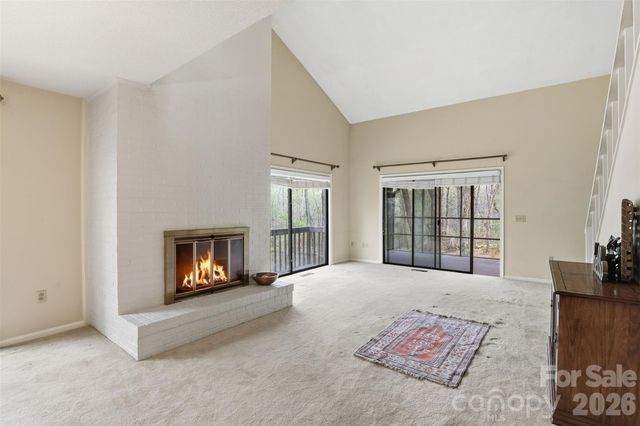 17 Knoll Drive, Columbus, NC 28722