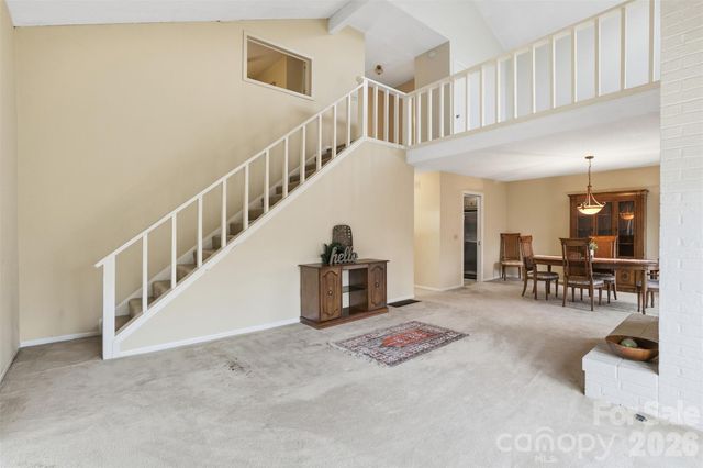 17 Knoll Drive, Columbus, NC 28722