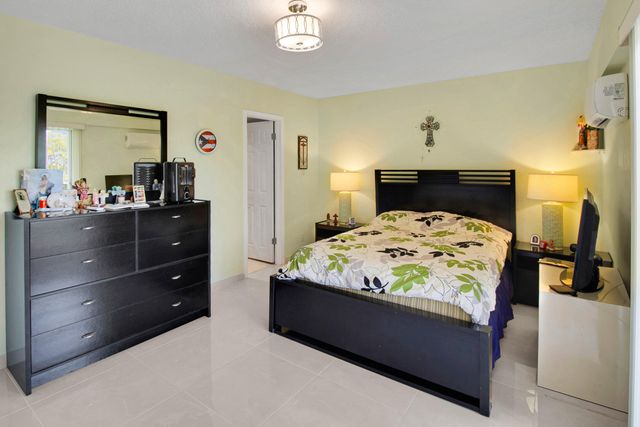 412 BRIGHTON J, Boca Raton, FL 33434